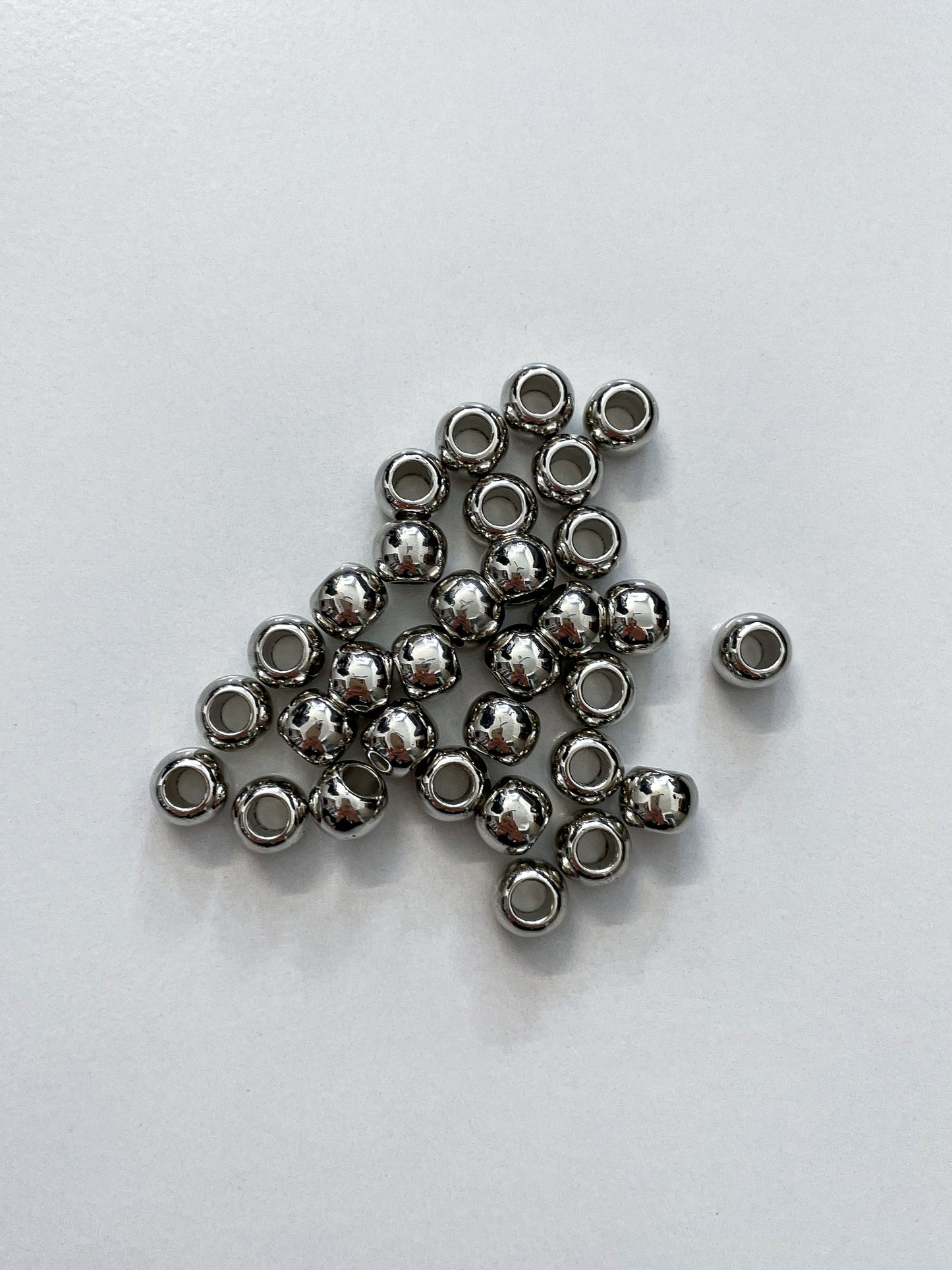 Beads (silver, black, rose gold, white, clear)