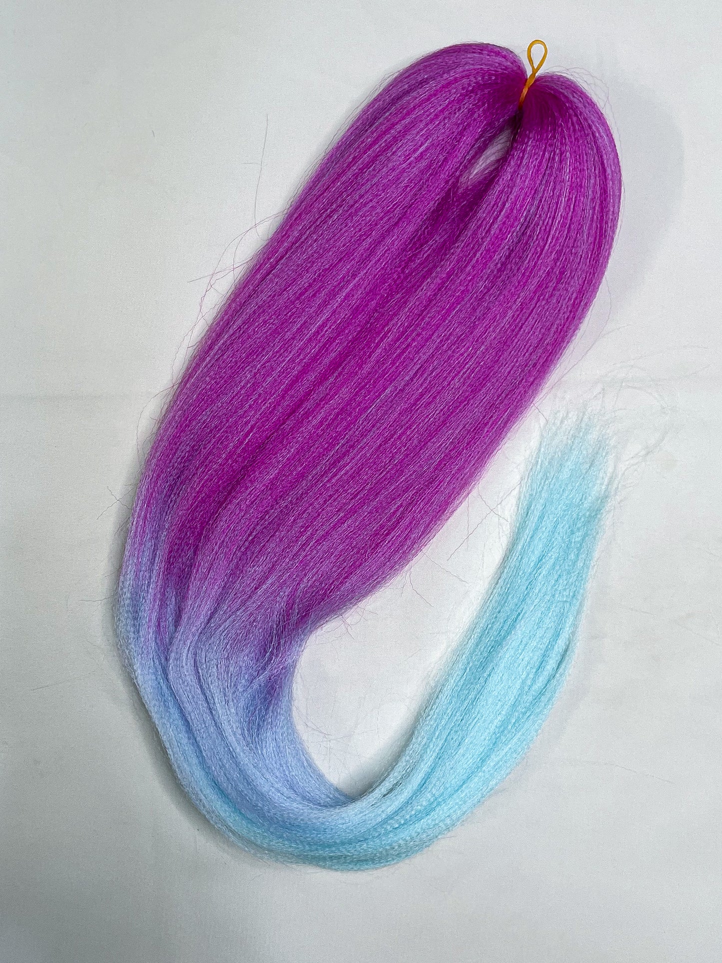 BRIGHT PINK AQUA OMBRÉ Braiding hair extensions