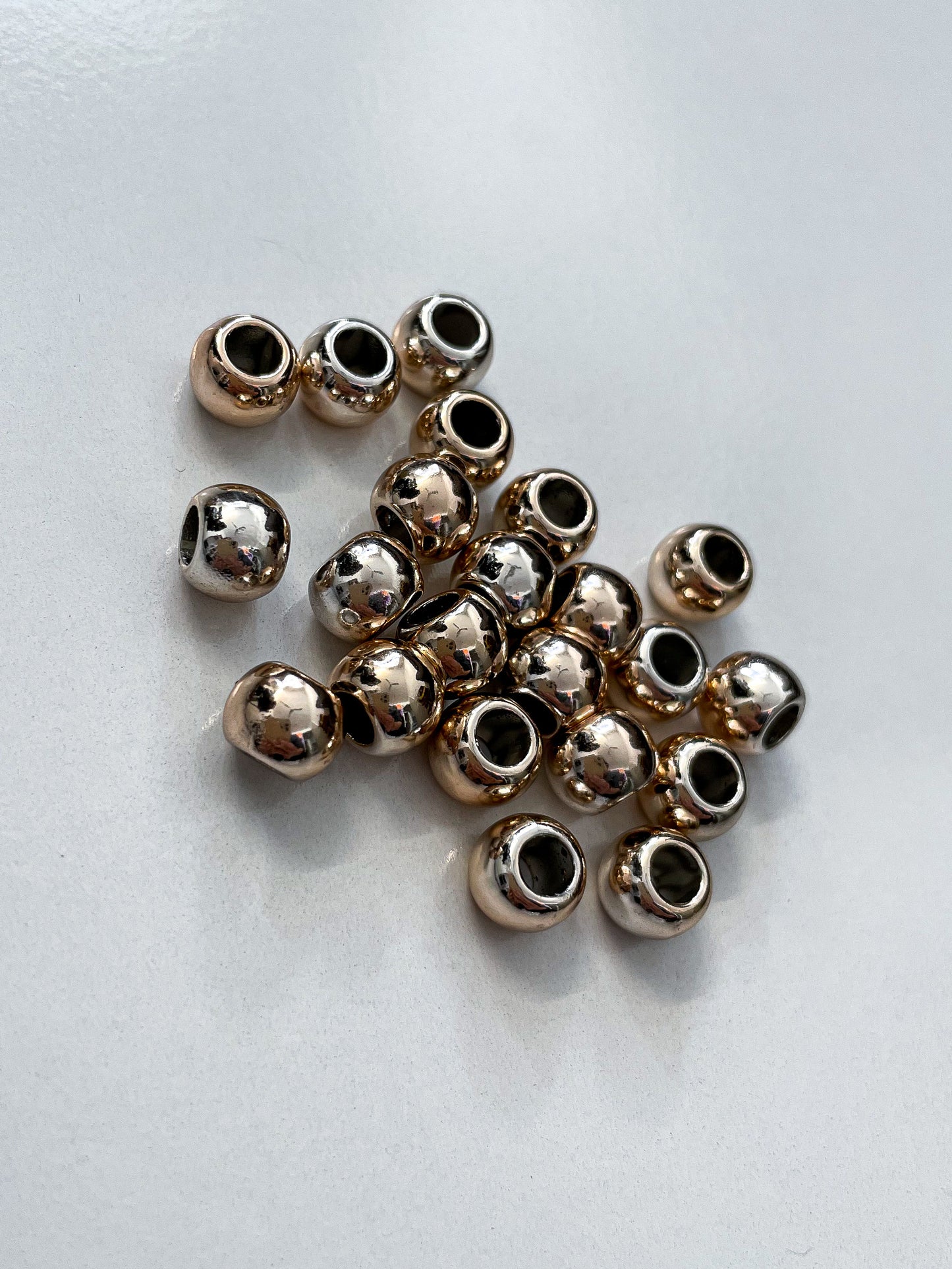 Beads (silver, black, rose gold, white, clear)