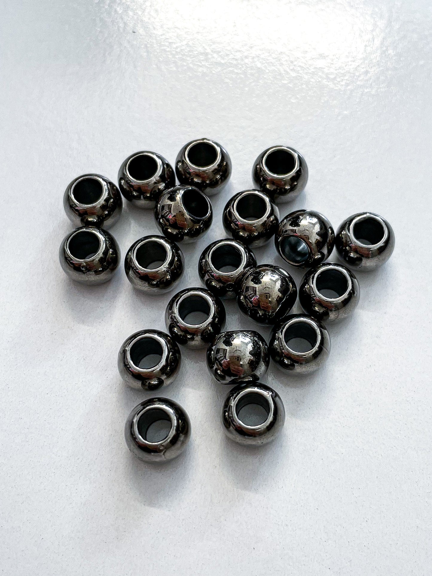 Beads (silver, black, rose gold, white, clear)