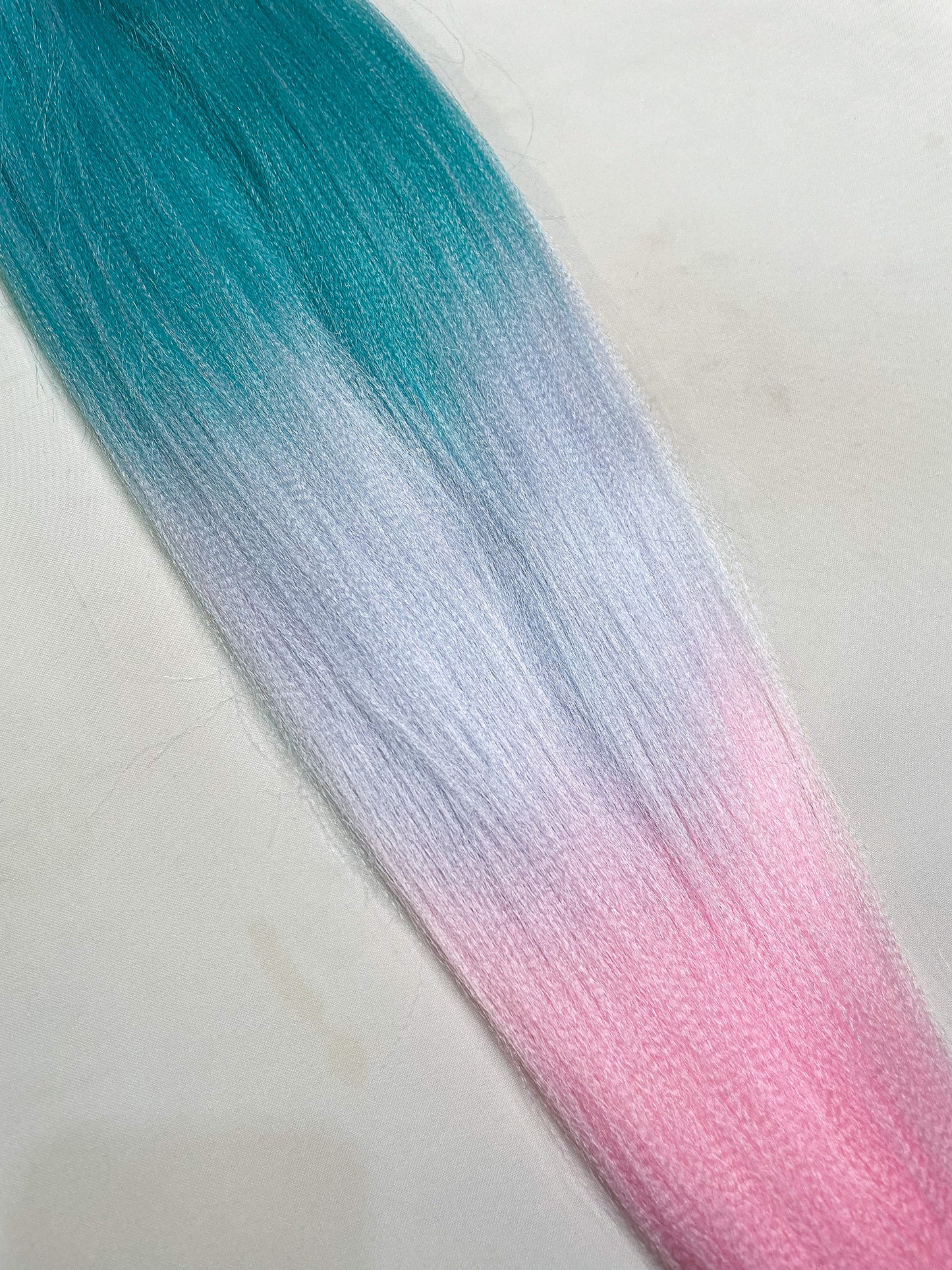 TEAL PINK OMBRÉ Braiding hair extensions