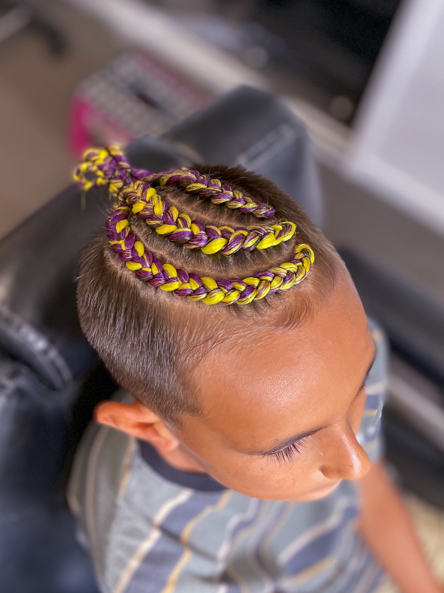 YELLOW Braiding hair extensions