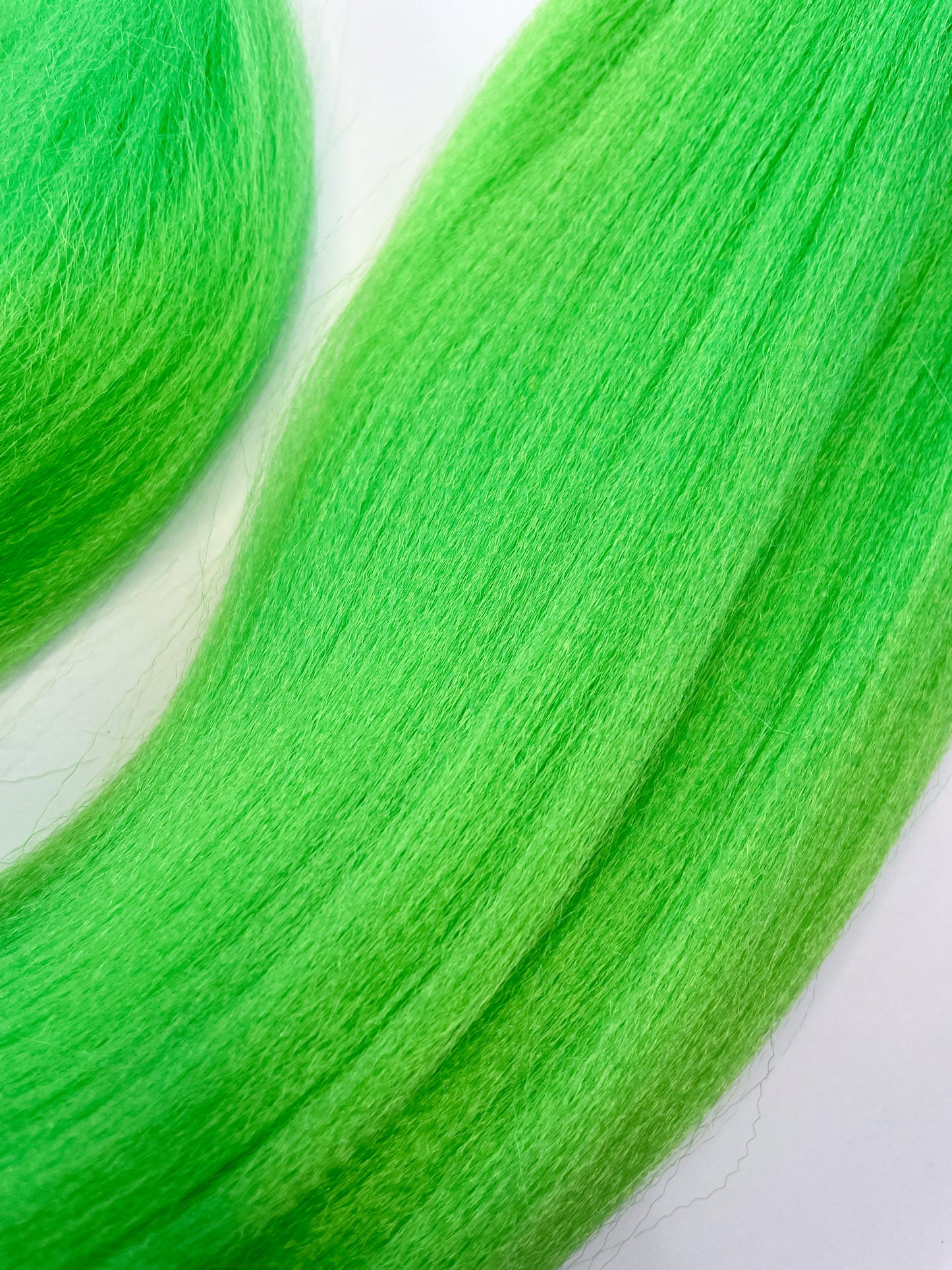 BRIGHT GREEN Braiding hair extensions