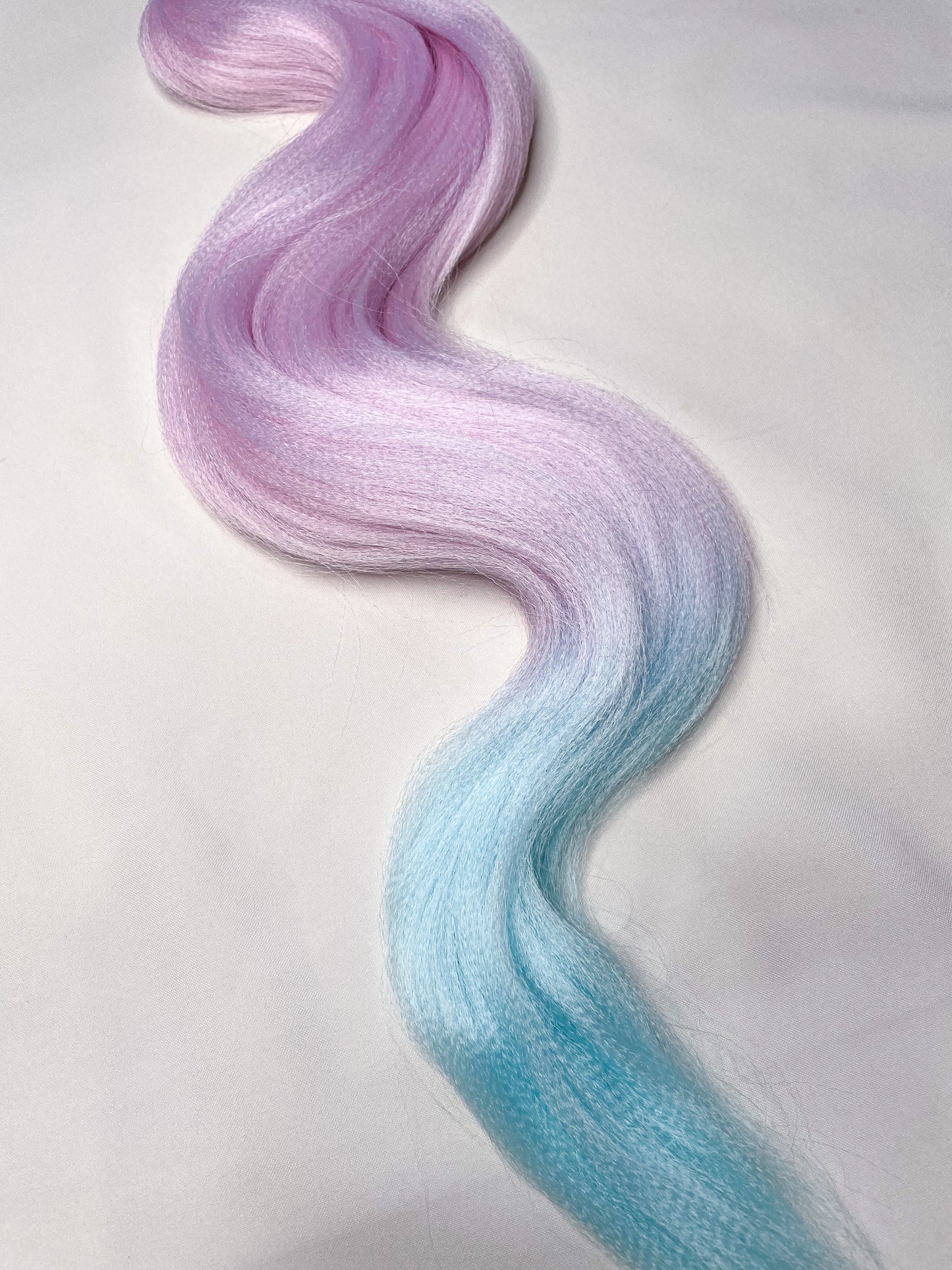 LIGHT PINK AQUA OMBRÉ Braiding hair extensions