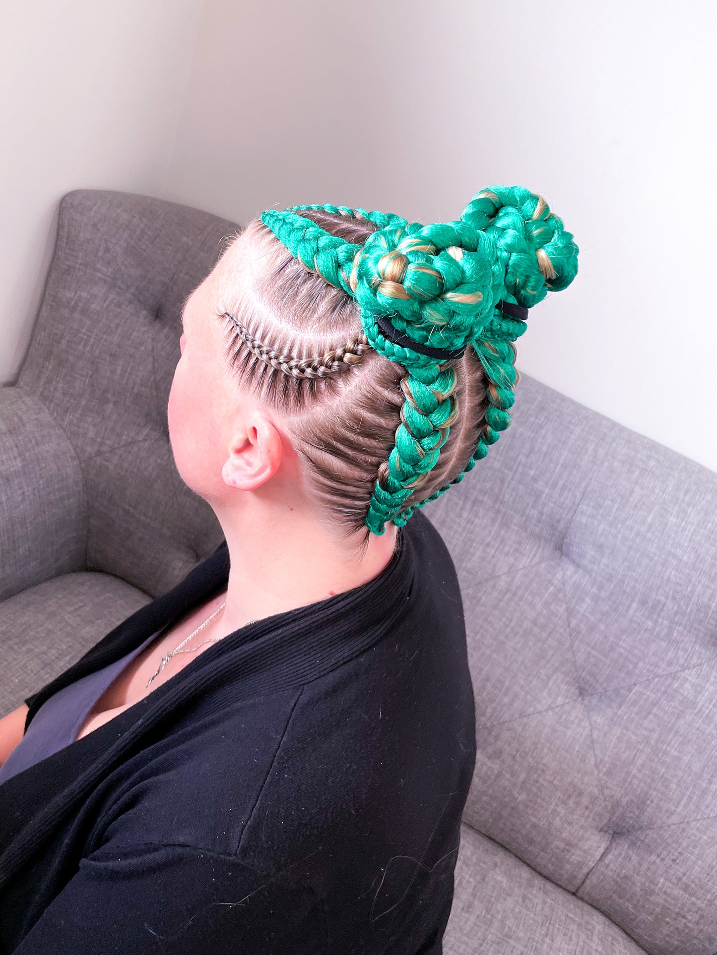 GREEN Braiding hair extensions