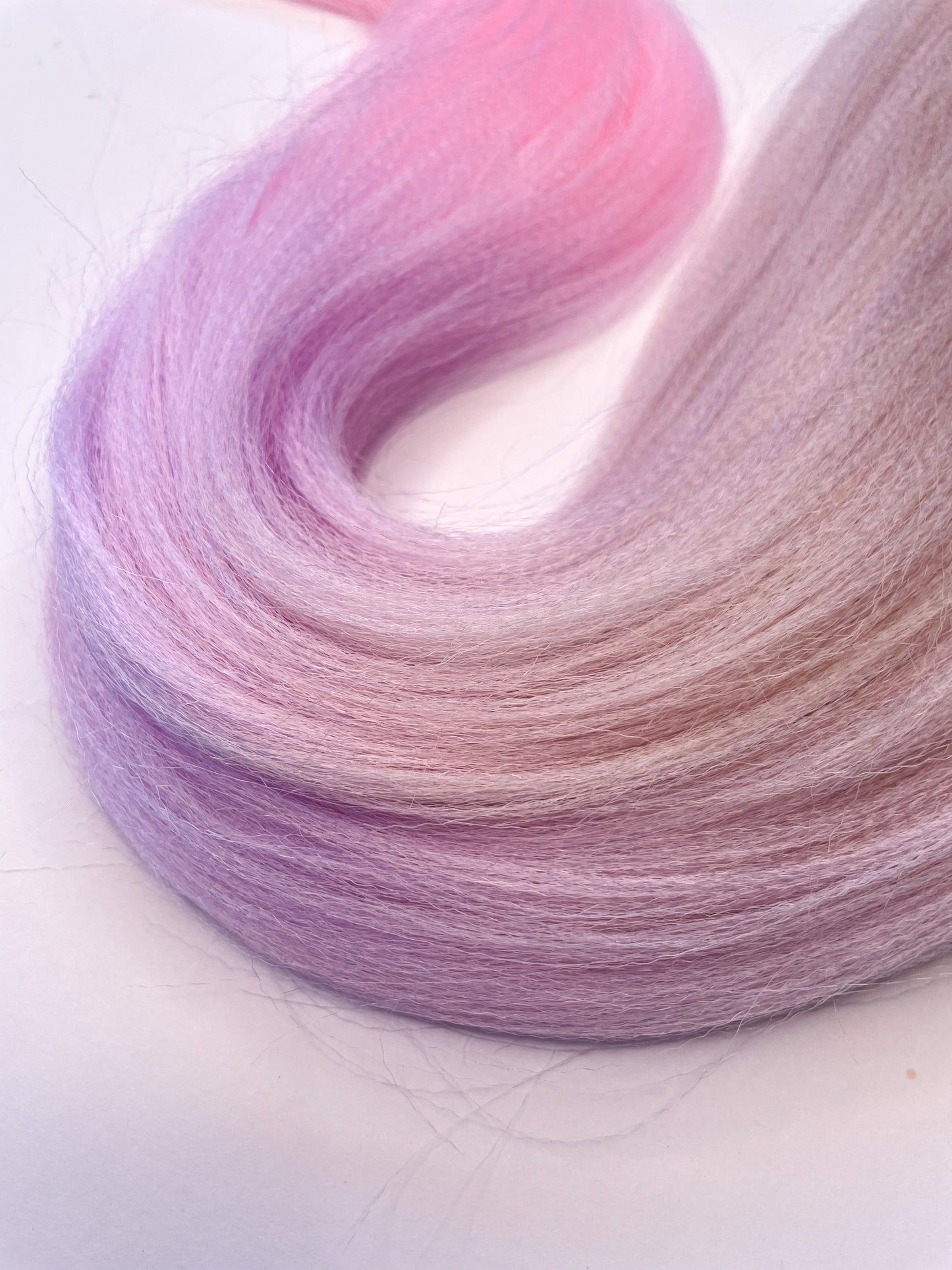 BLOND LILAC PINK OMBRÉ Braiding hair extensions