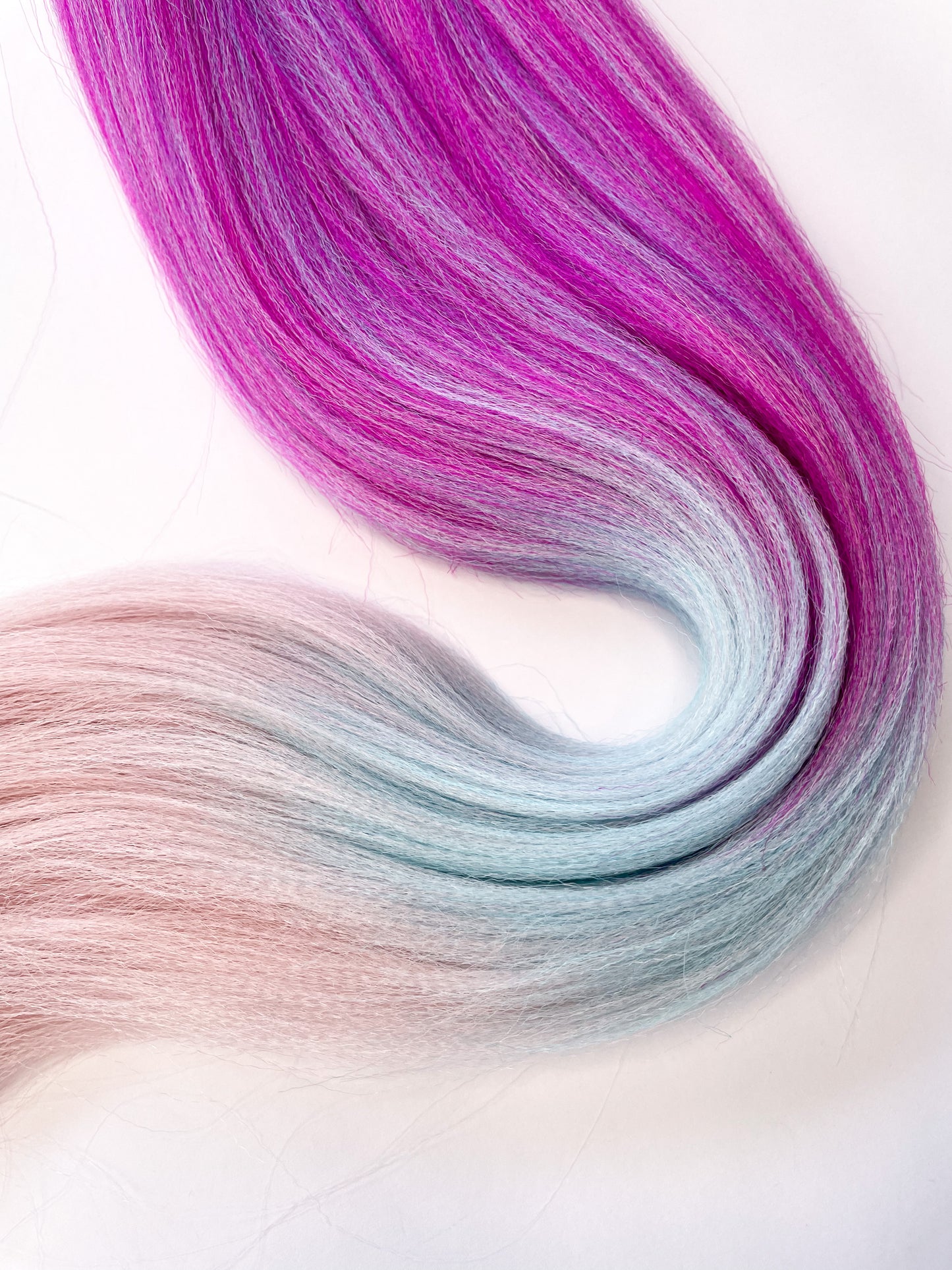 PINK AQUA ROSE OMBRÉ Braiding hair extensions