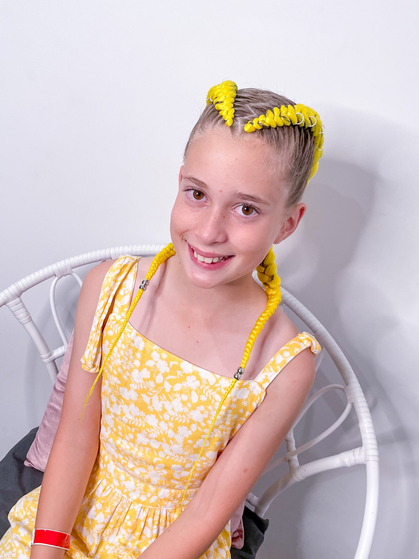 YELLOW Braiding hair extensions