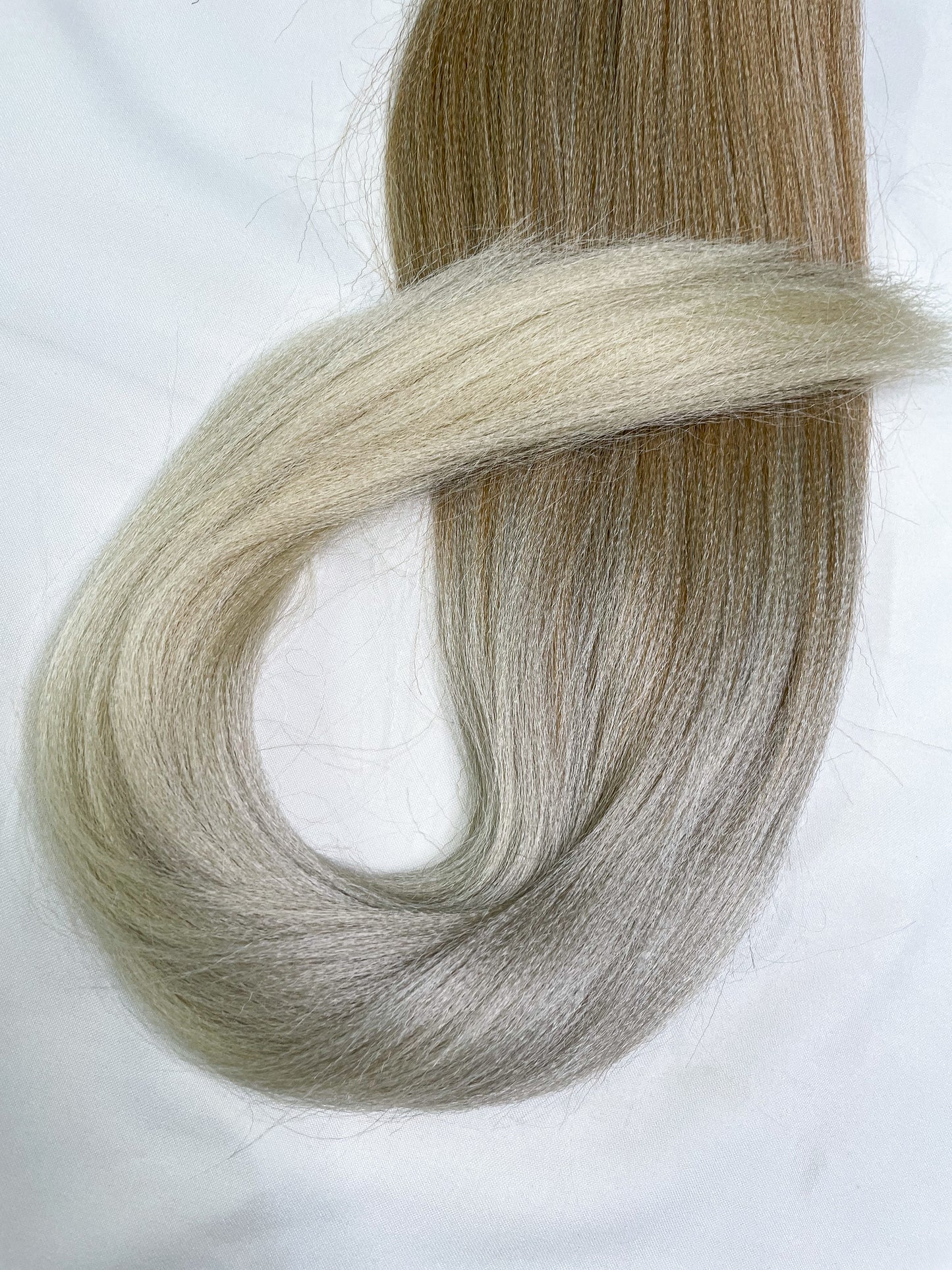 Warm blonde silver ombré  #27-101-613 Braiding hair extensions