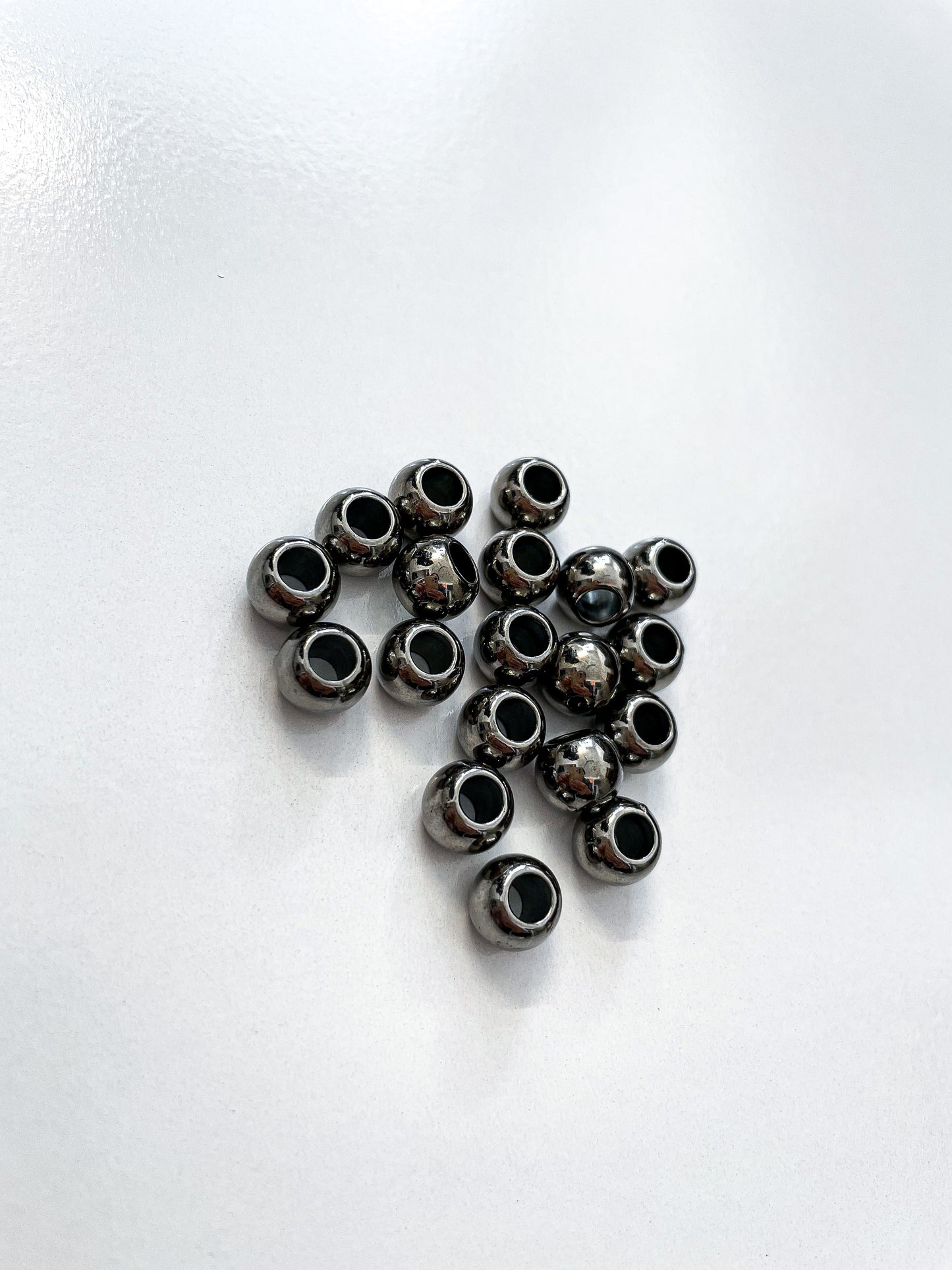 Beads (silver, black, rose gold, white, clear)