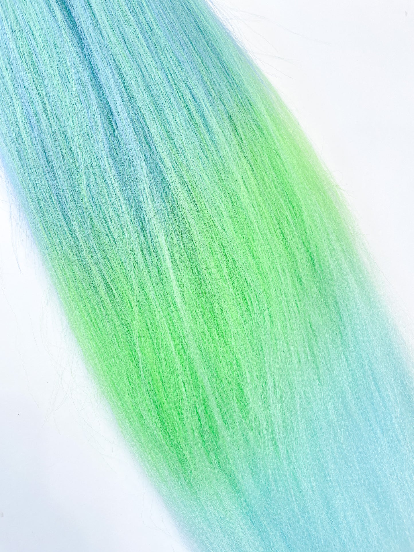 BLUE GREEN OMBRÉ Braiding hair extensions